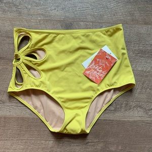 Kortni Jeane cut out bottoms